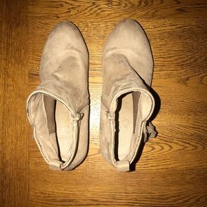 ⚡️SALE 2/25⚡️Girls ankle boots